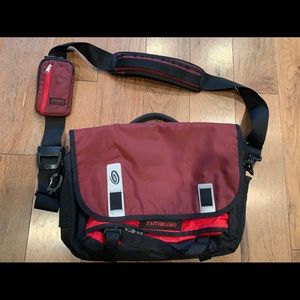 Timbuk2 medium messenger bag